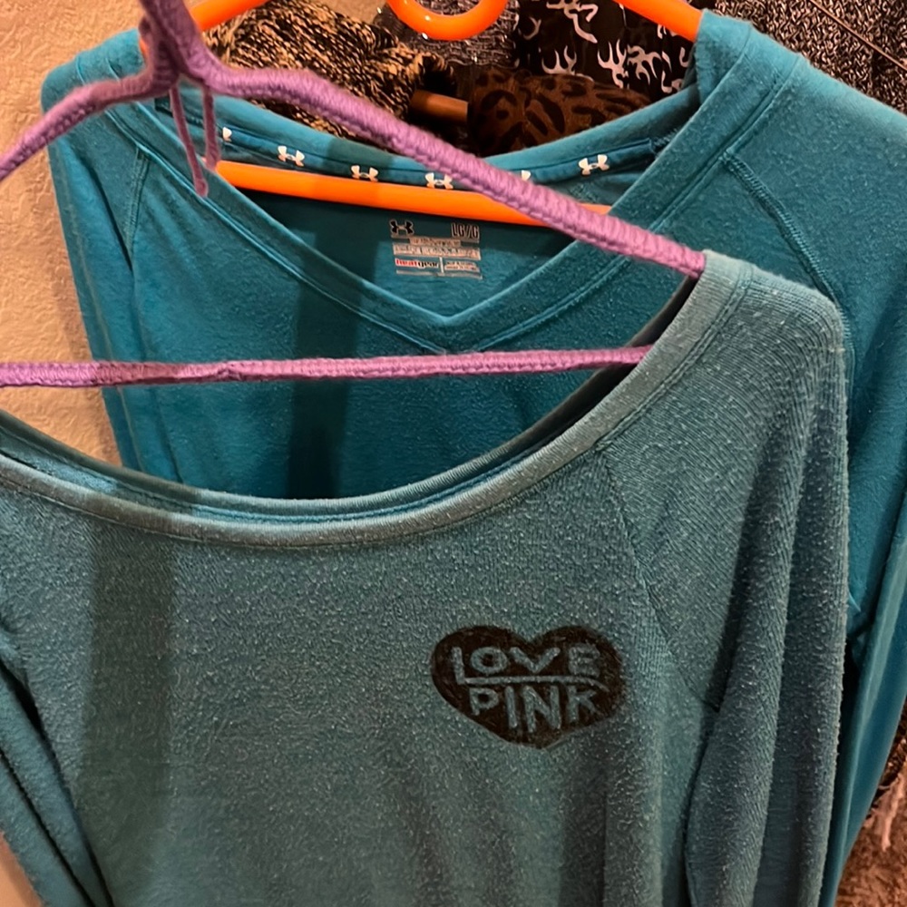 Athletic tops